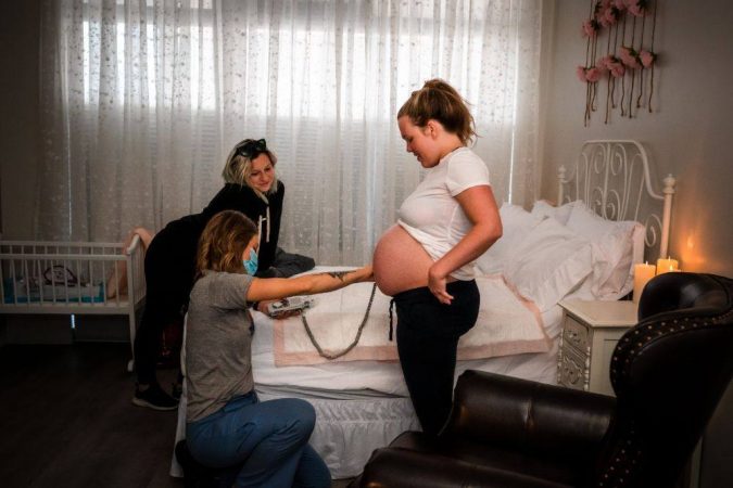 nurse midwife pregnancy health check ups